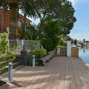 Requesens On Canal Ferienhaus Empuriabrava